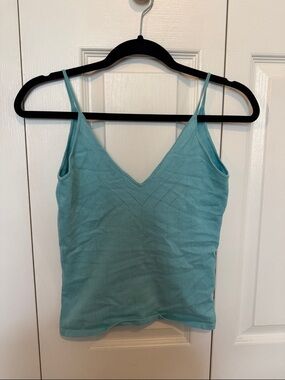 Vermani Medium Women's Aqua V-Neck Knit Cami Top